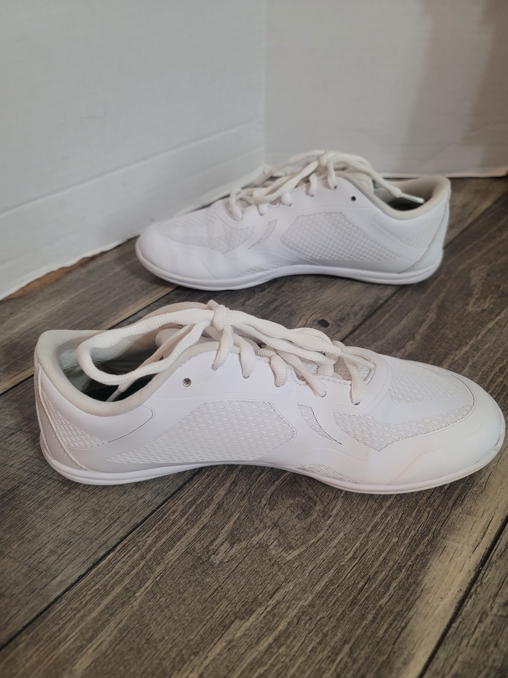 Varsity Kickoff Cheerleading Shoes Womens Lightweight Cheer Squad Sneakers White - Picture 7 of 11
